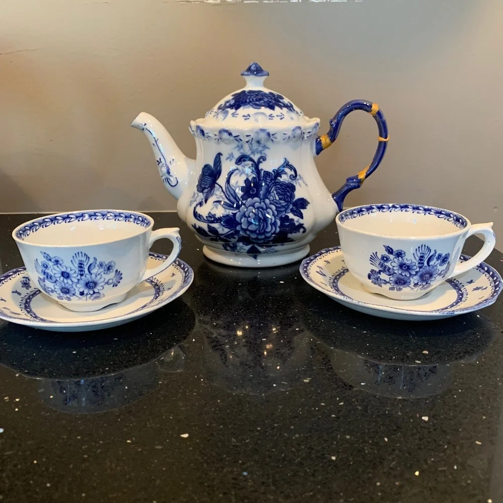 Kintsugi Tea Set - Picture 1 of 5
